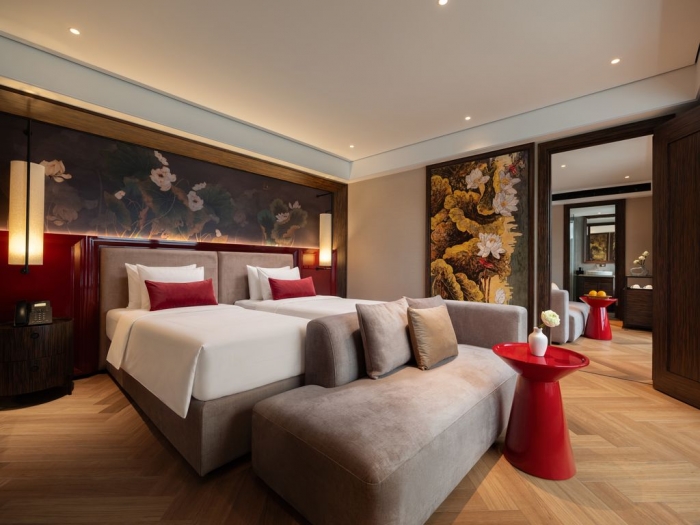 Ocean View Connecting Suite - Private Balcony